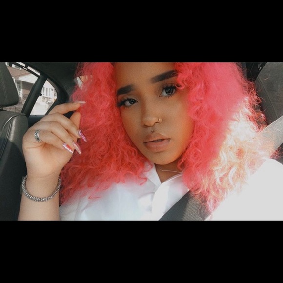 Meet your Posher, Jade-rose - Picture 2 of 2